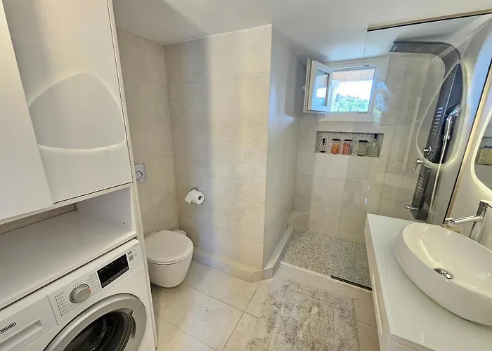 Apartman Grey Luxury House Ípszosz