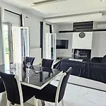 Apartmán Grey Luxury House Ipsos