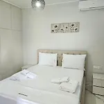 דירה Grey Luxury House *