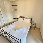 Grey Luxury House Lejlighed *