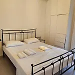Grey Luxury House איפסוס