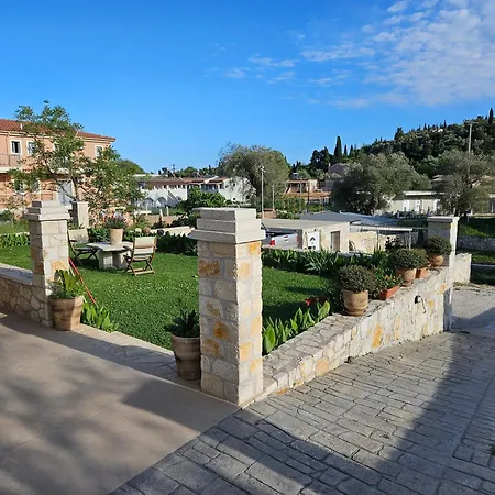 Апартаменты Grey Luxury House *