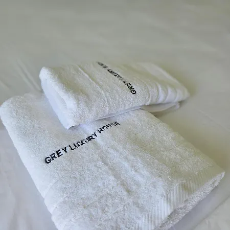 Grey Luxury House Апартаменты *