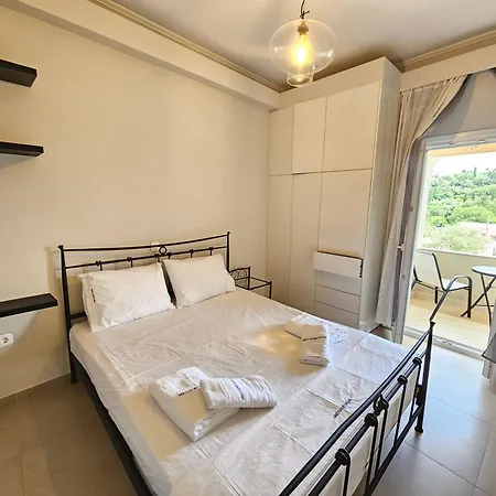 Апартаменты Grey Luxury House