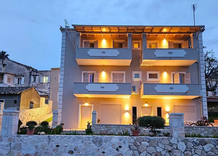 Grey Luxury House Ύψος