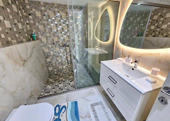 Διαμέρισμα Grey Luxury House *