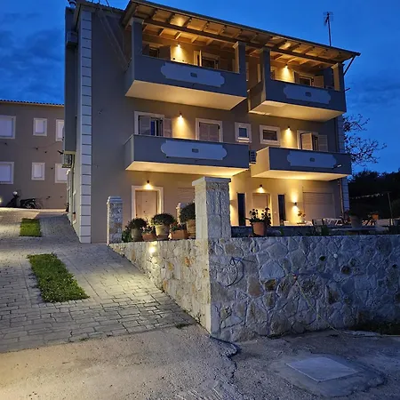 公寓 Grey Luxury House 阿普索斯