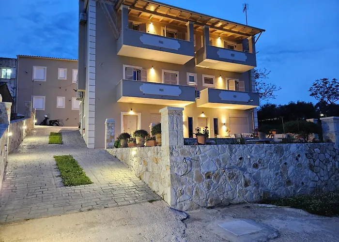 Grey Luxury House Ýpsos
