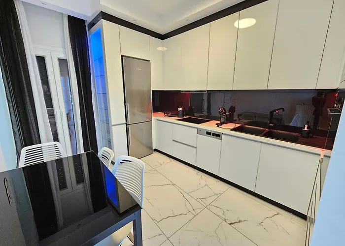 Grey Luxury House Ýpsos