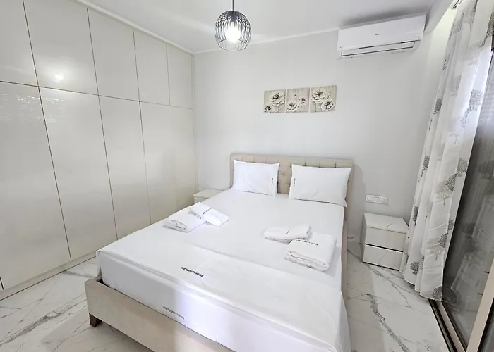 Grey Luxury House Ýpsos