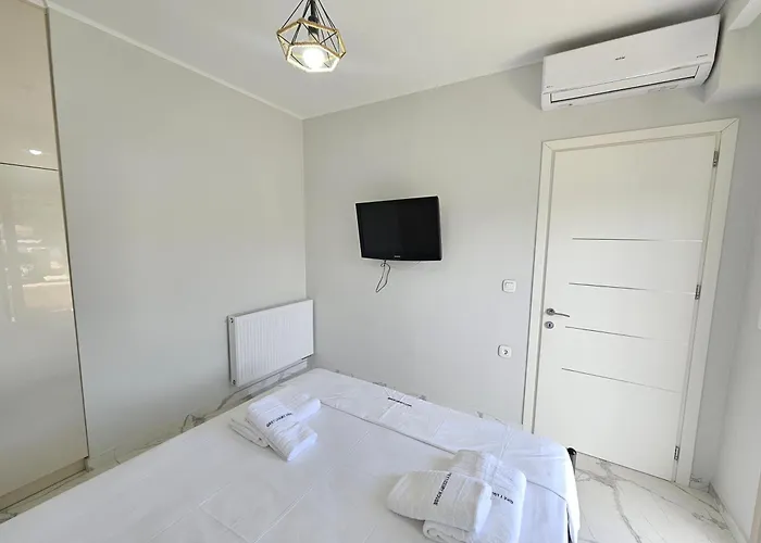 Grey Luxury House Apartament *